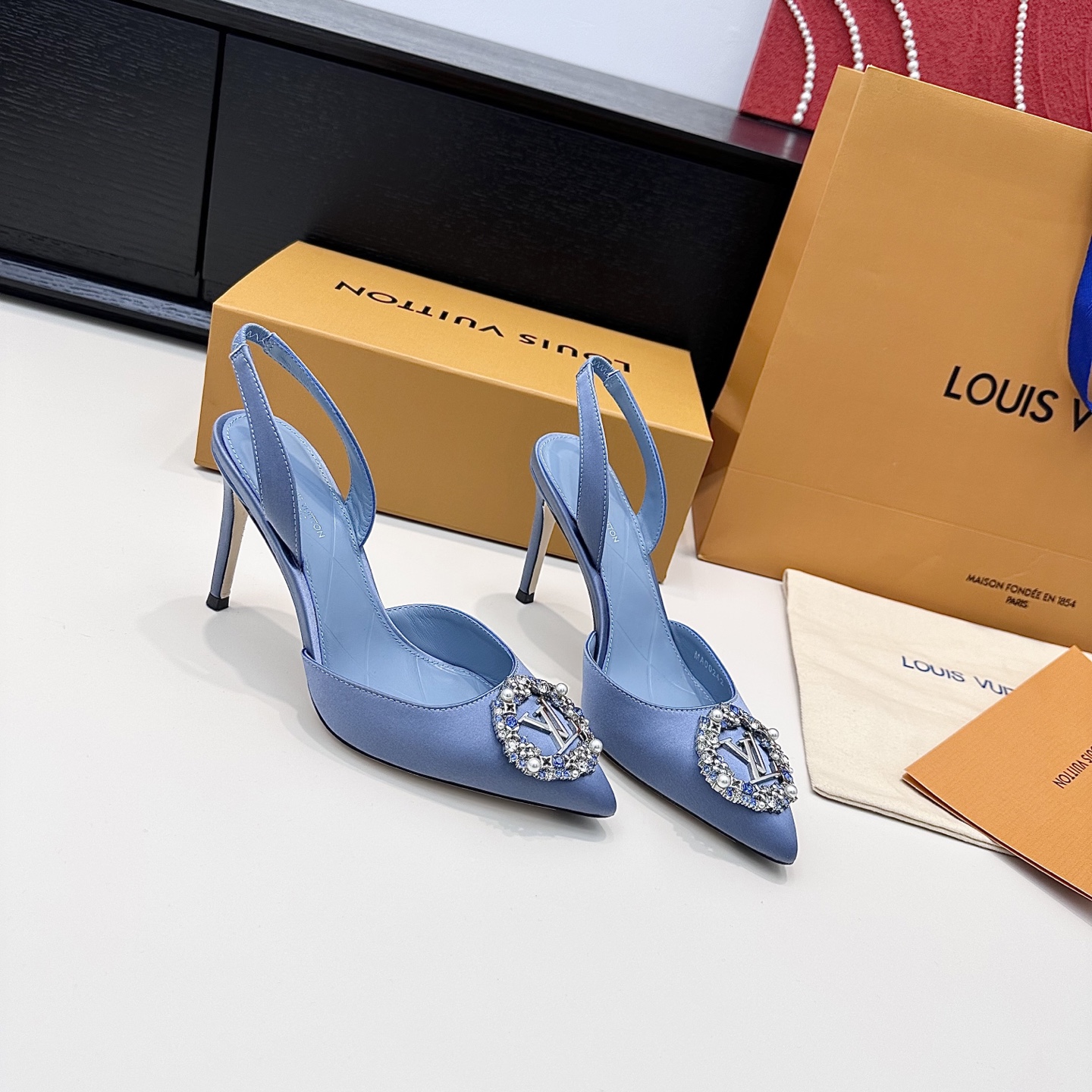 Women's high heels